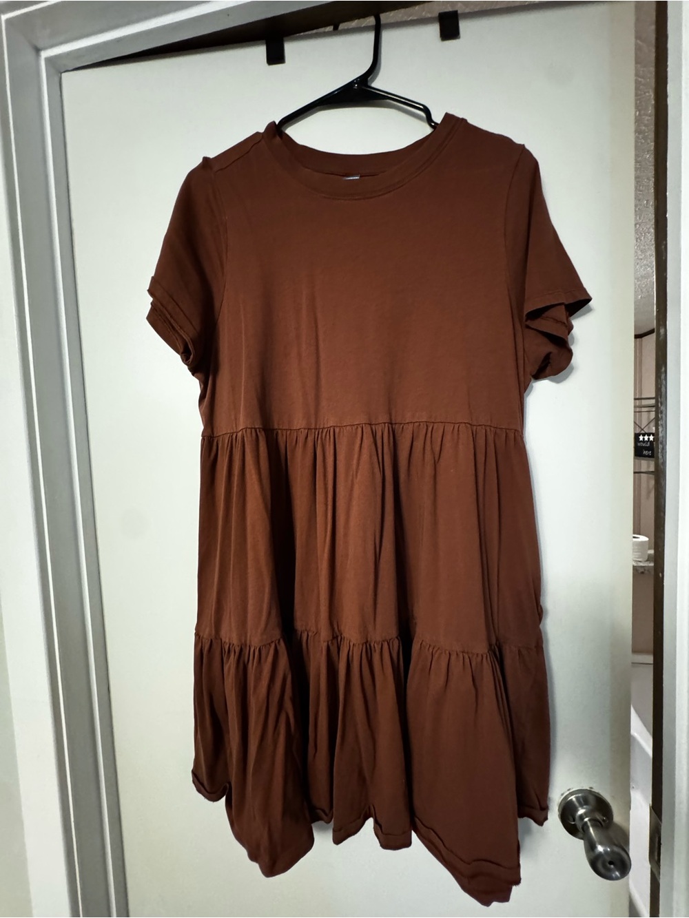Tiered Short-Sleeve Dress in Rust Brown
